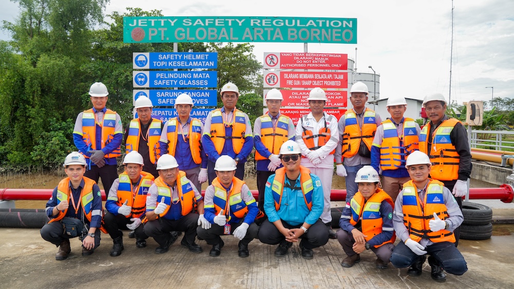 Management Global Borneo Group 1